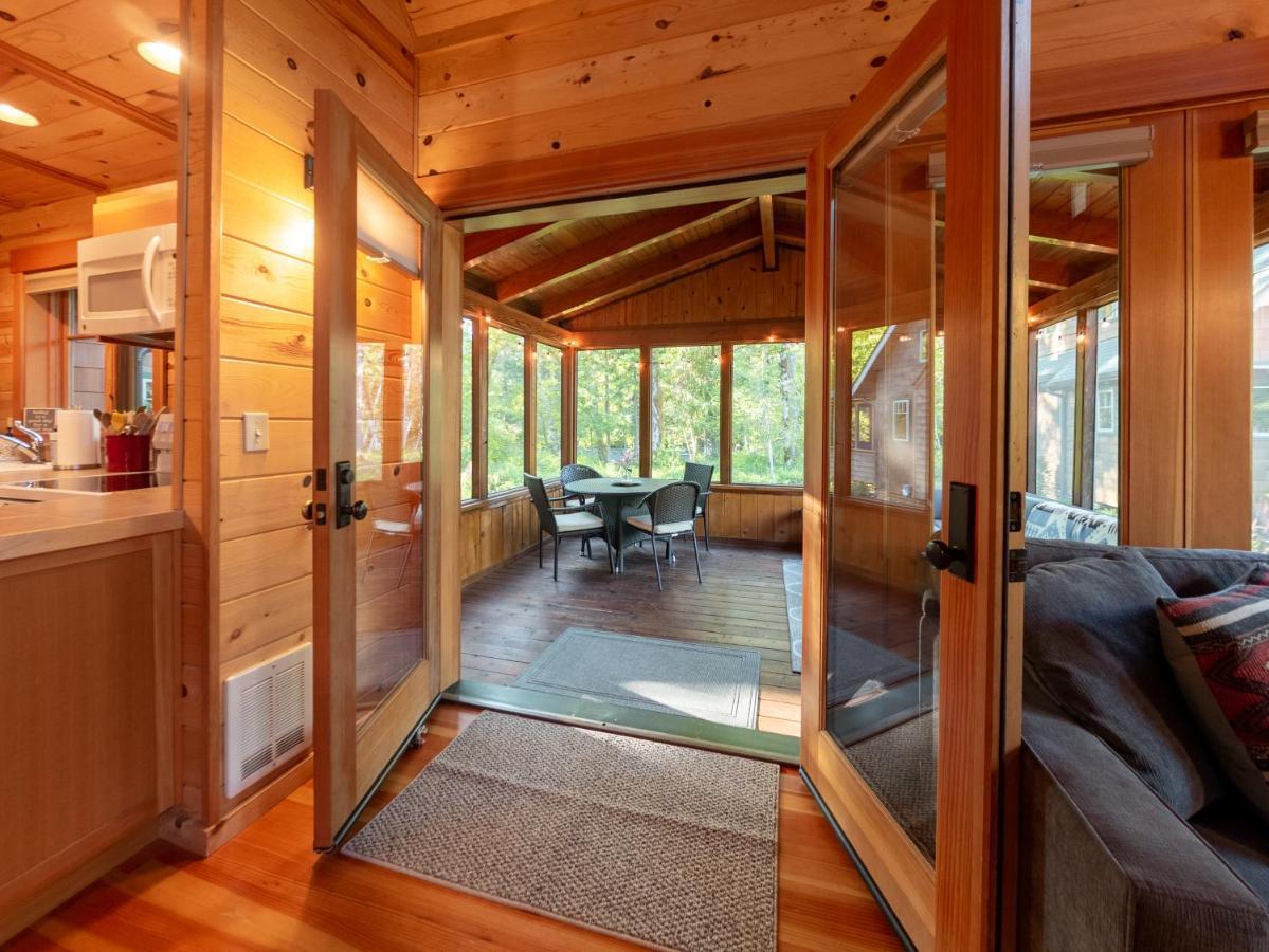 On The River Wooded Bliss Cabin Near Loloma McKenzie Bridge Kültér fotó